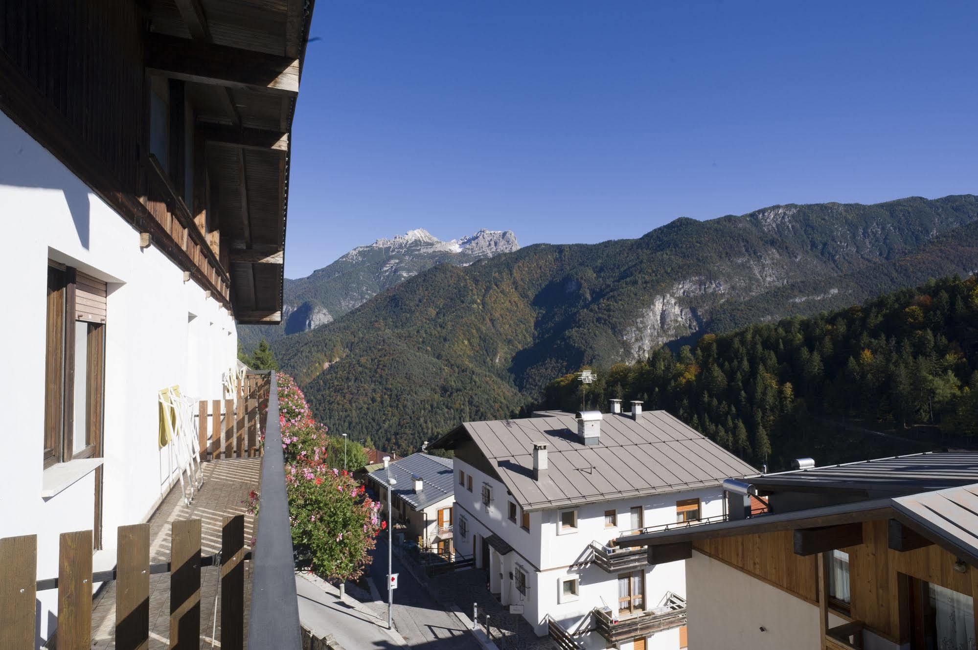 Hotel Giardino Pieve di Cadore Ngoại thất bức ảnh